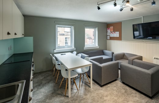 6 Bed Superior Plus